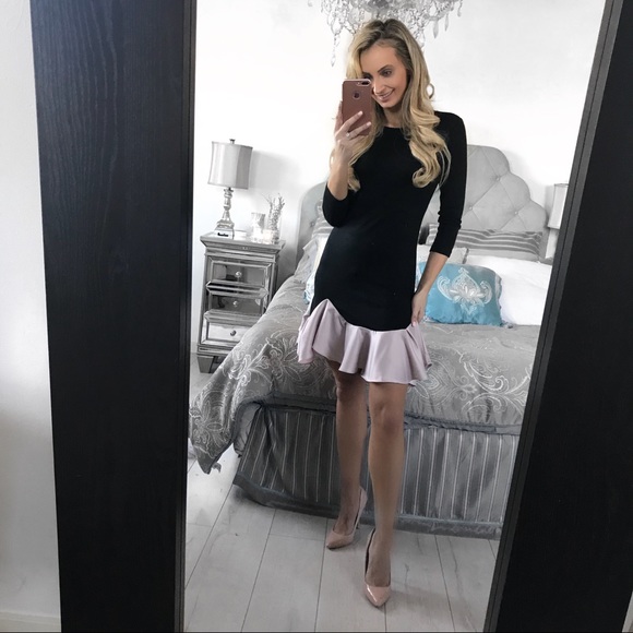 Elegant Mini Sweater Dress - Picture 2 of 5